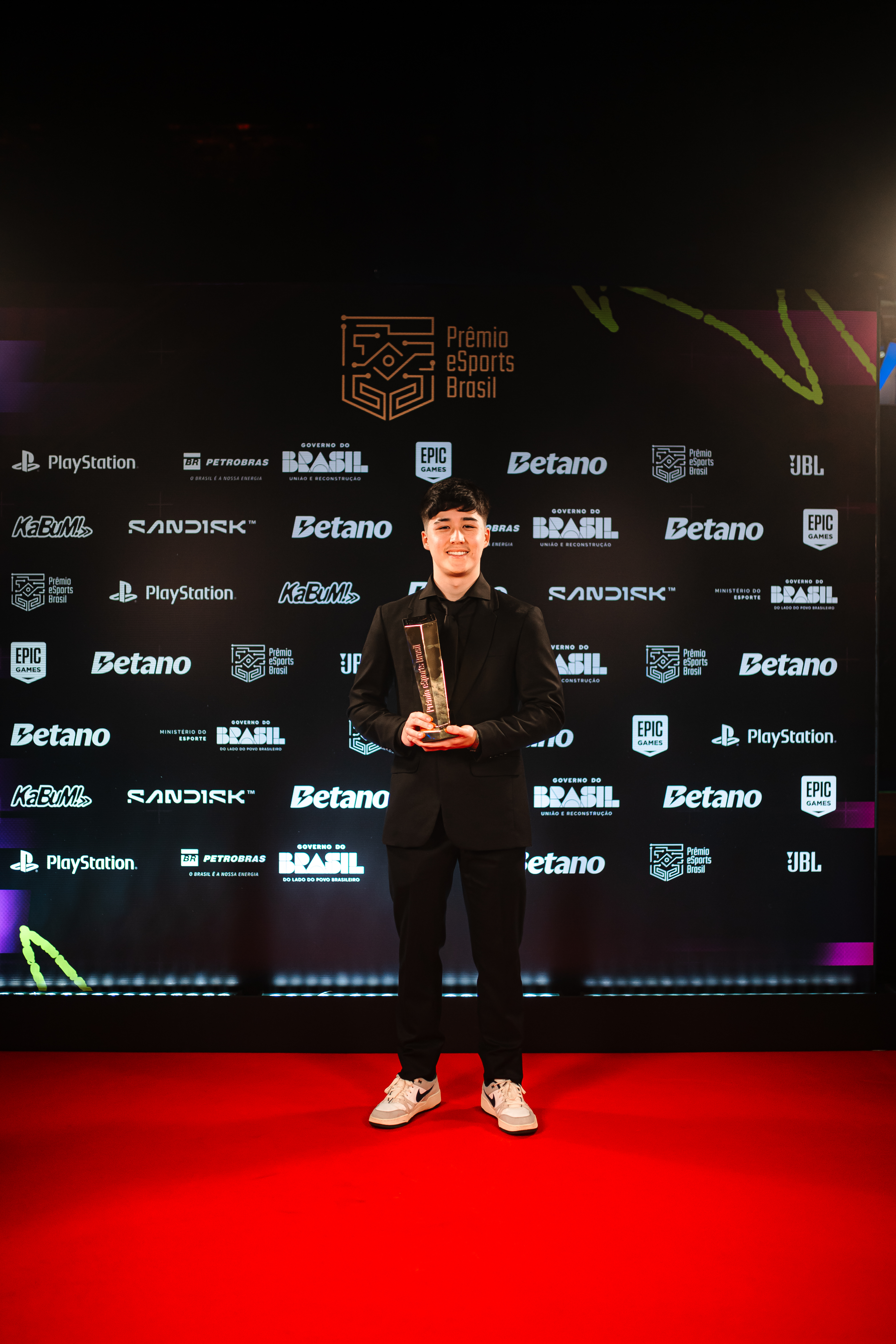 Edinho — MELHOR ATLETA DE MOBILE GAMES